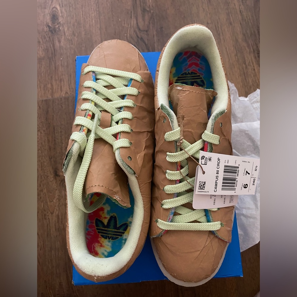 Adidas campus crop 80s - women’s sz 7 NWT